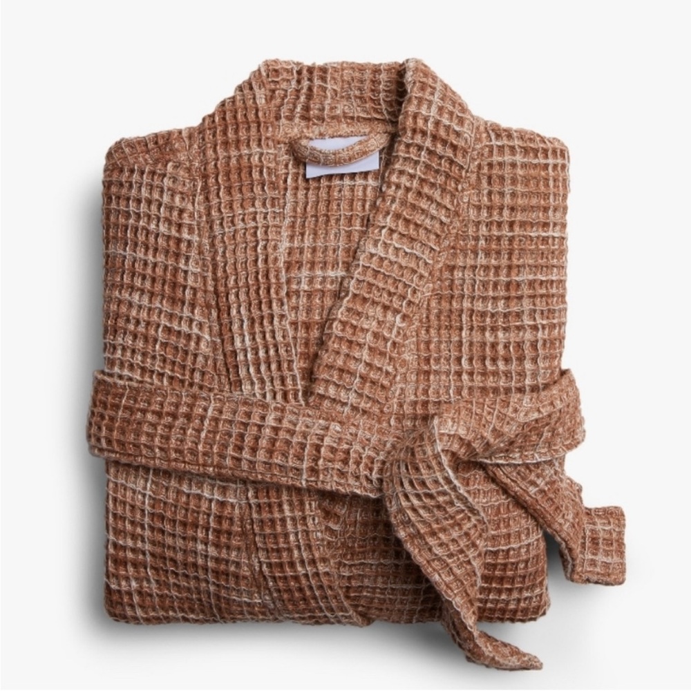 Parachute waffle robes, size small and large, NWT. Color is terracotta